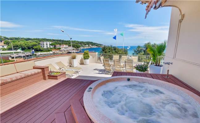 Savills Cap d'Antibes