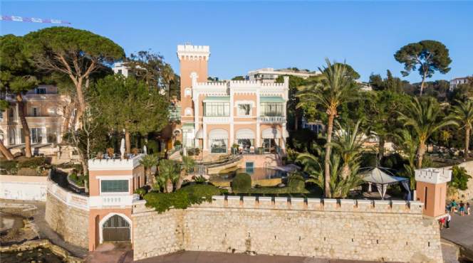 Waterfront Villa Cap d'Antibes For Sale Facing West Sunset Views