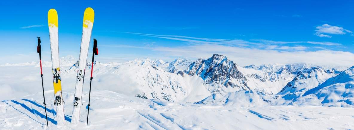 Savills Ski Brochure Savills Ski Brochure